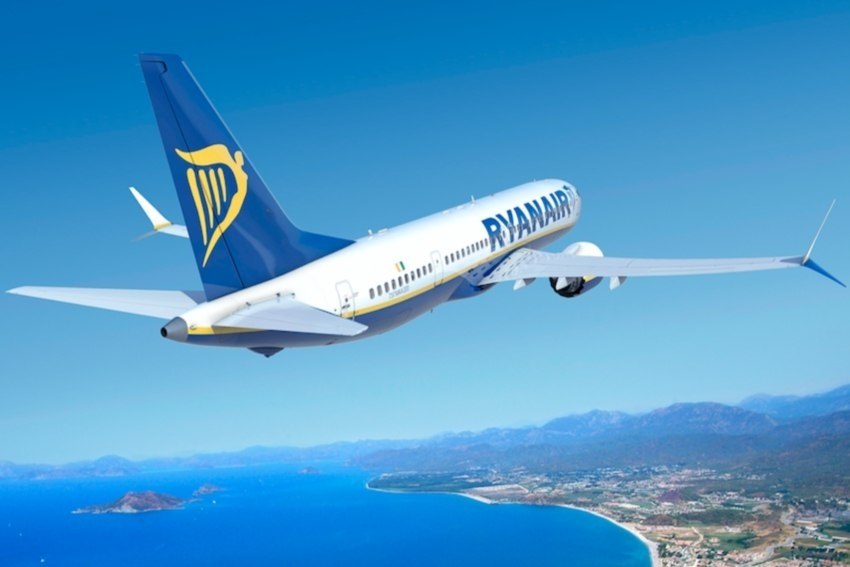 Ryanair connects Porto with Seville starting next October